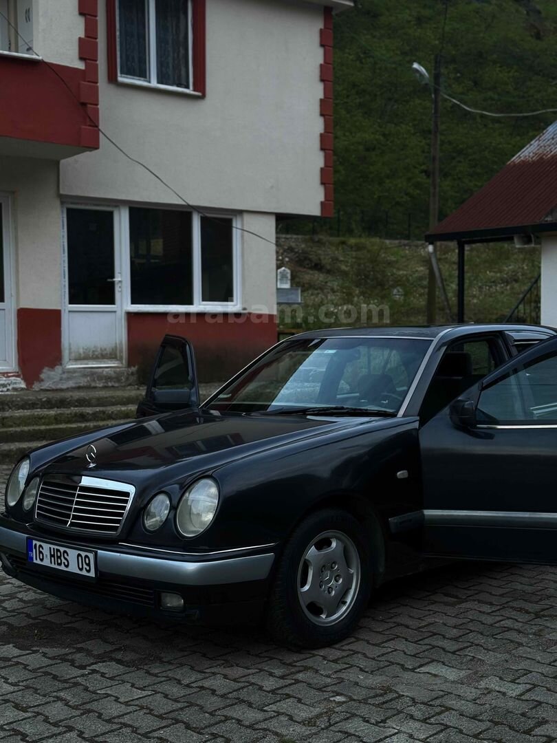 Mercedes-Benz W210 E200 1996 2