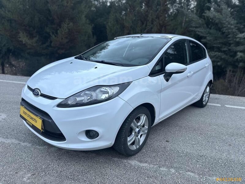 hatasız hasar kayıtsız benzinli full pakt düşük km my fiesta 1
