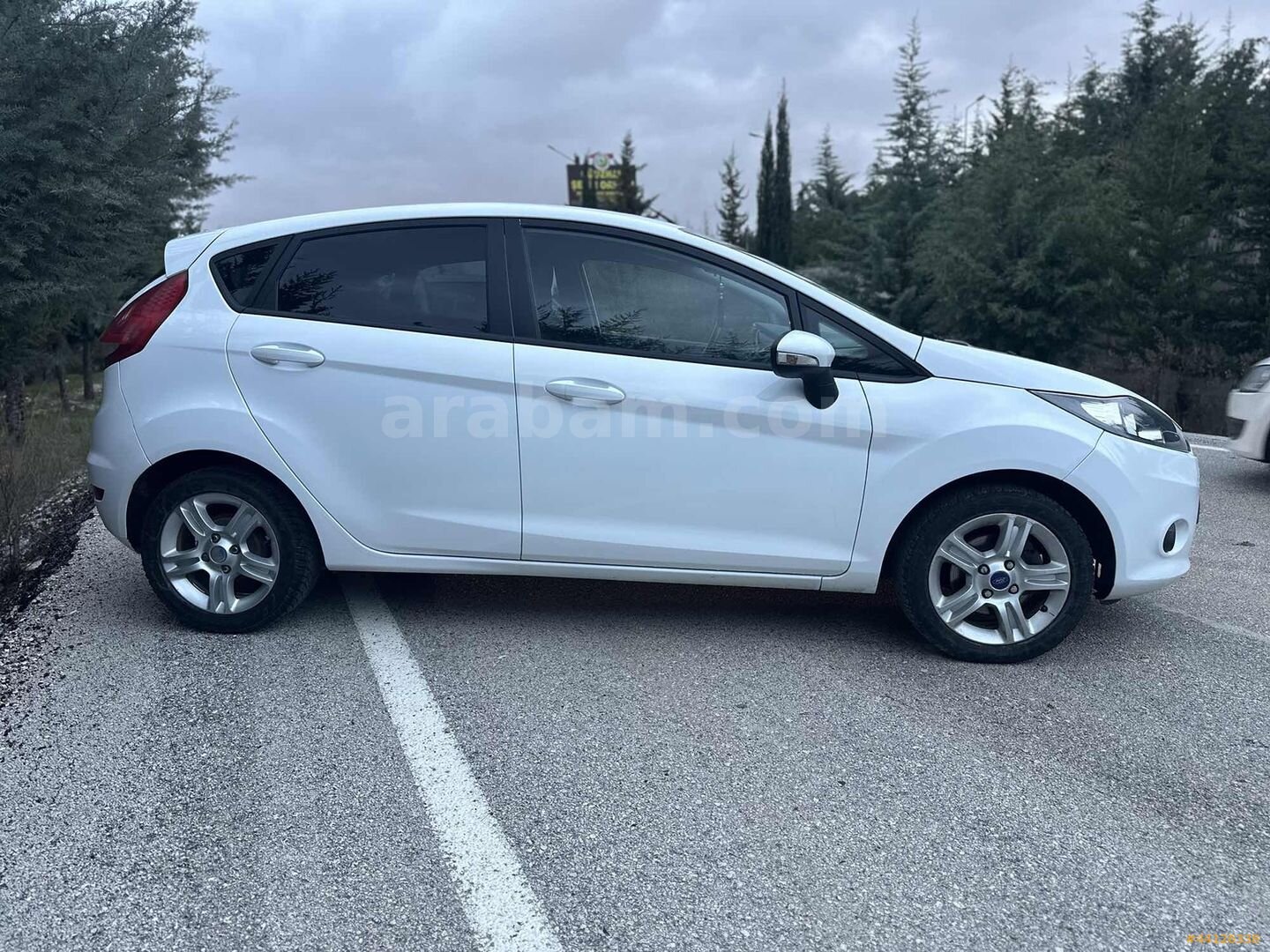 hatasız hasar kayıtsız benzinli full pakt düşük km my fiesta 7