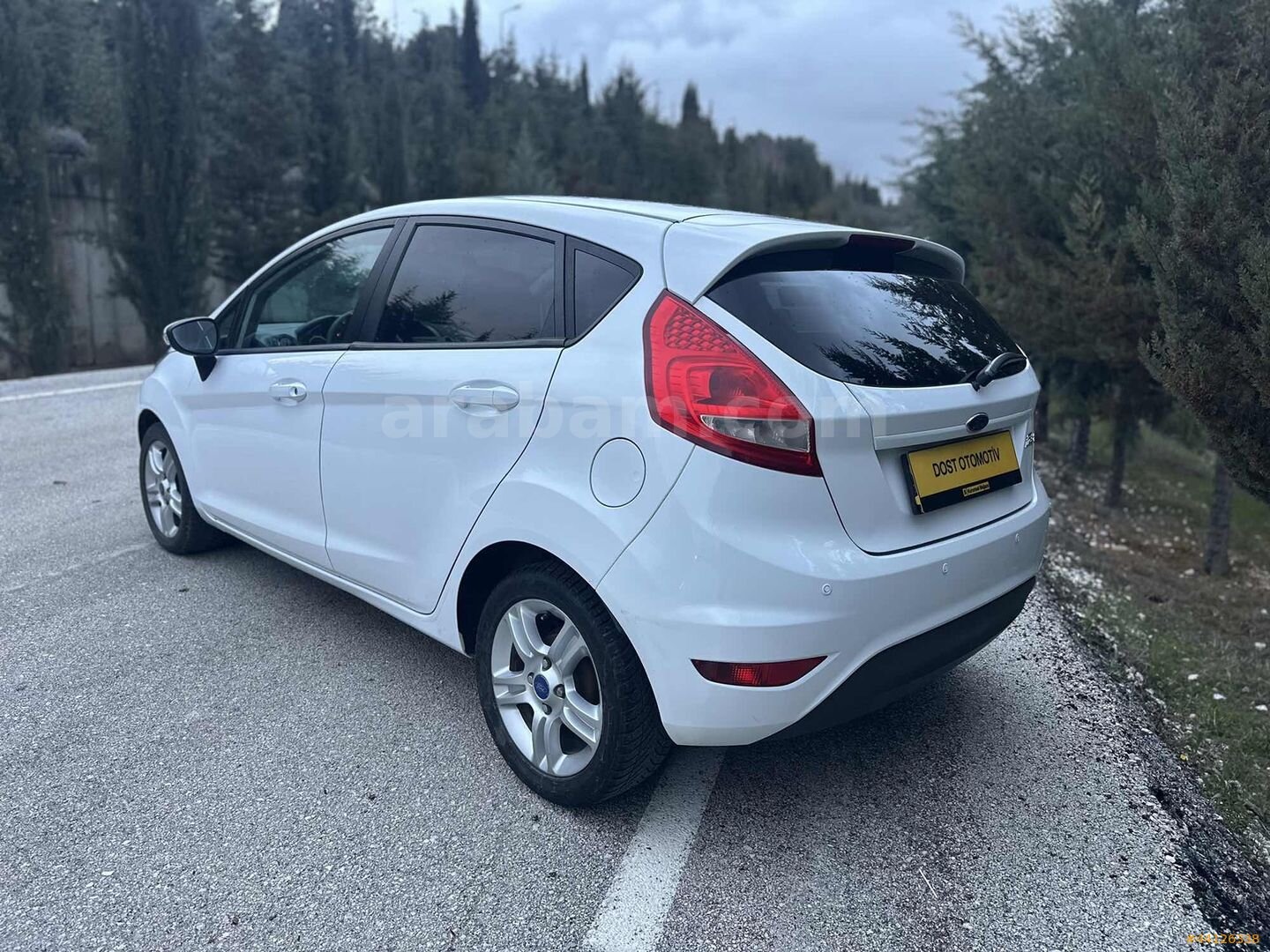 hatasız hasar kayıtsız benzinli full pakt düşük km my fiesta 4