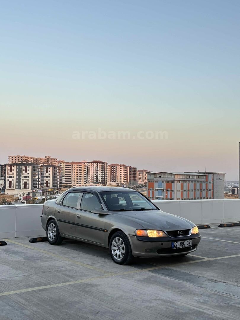 Galeriden Opel Vectra 2.0 CD 1997 Model Gaziantep 2