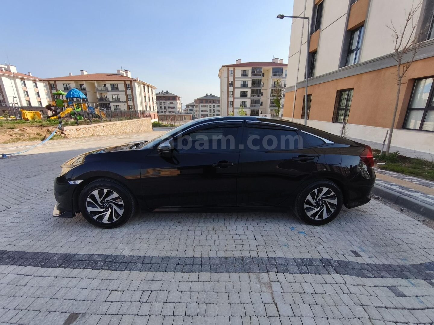 DEGİSENSİZ SORUNSUZ SERVİS BAKIMLI 5