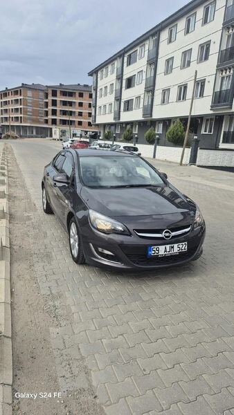Sahibinden Opel Astra 1.6 Edition 2013 Model 76.000 km Gri