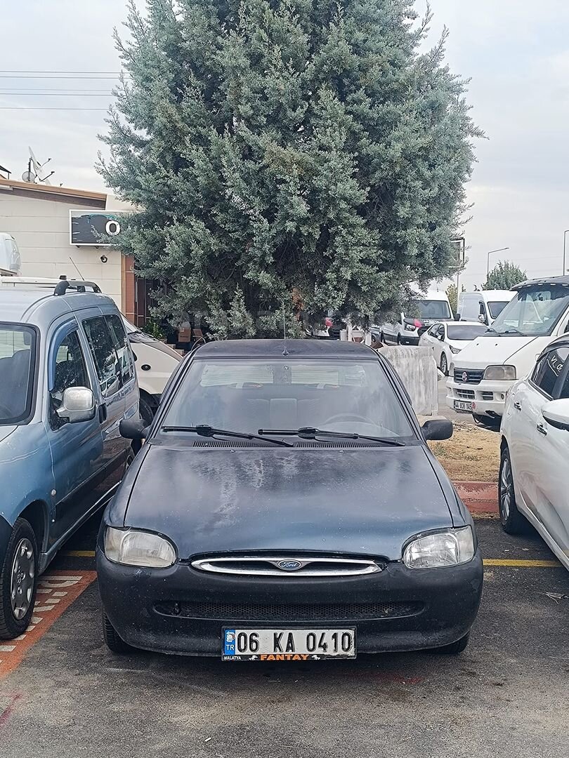 1997 Ford Escort 1.6 CLX TEMİZ BAKIMLI ORJİNAL TAKAS YOK . 1