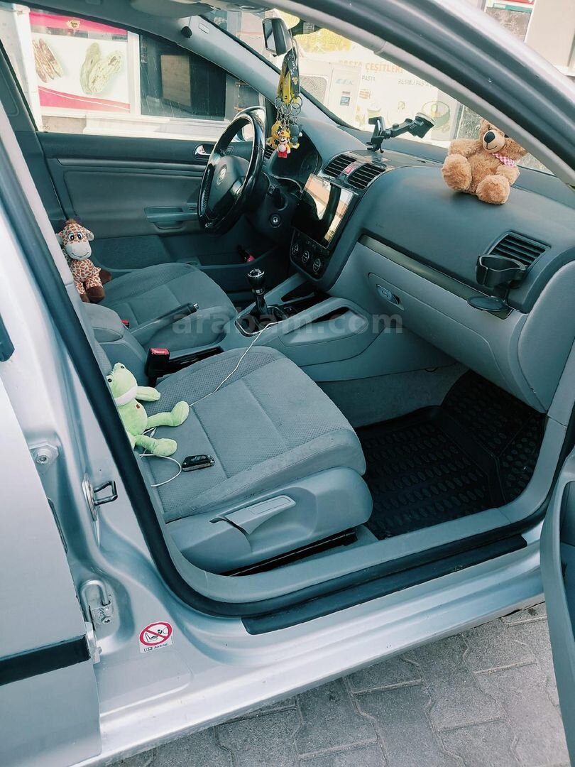 Sahibinden Volkswagen Golf 1.6 FSi Comfortline 2005 Model Balıkesir 246.000 km Gri 7