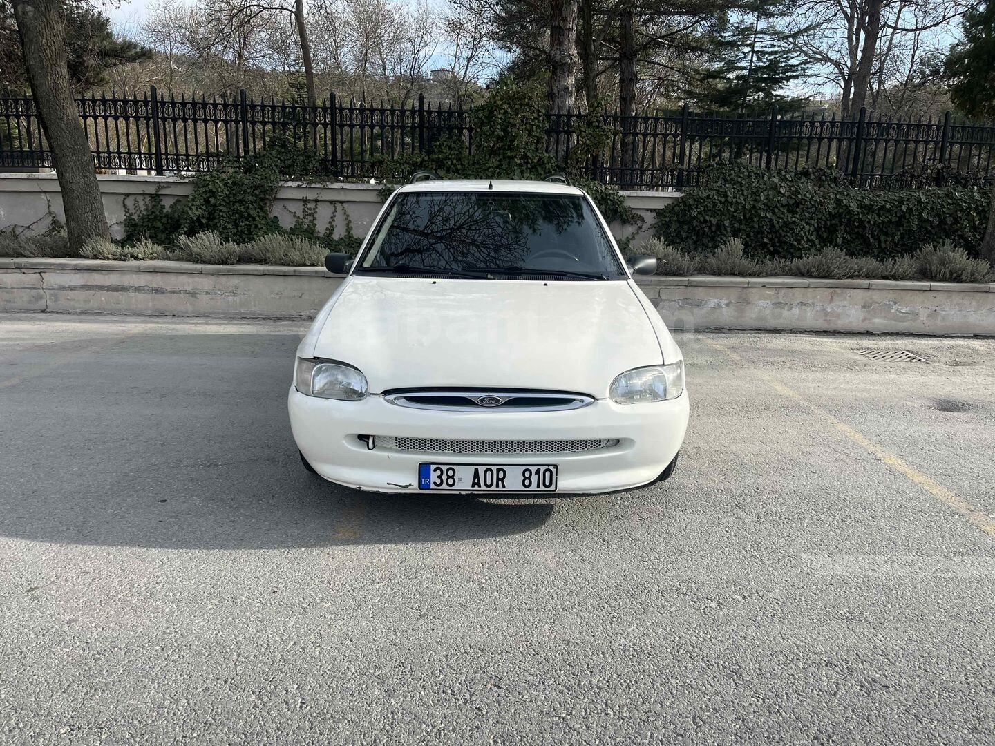 Sahibinden Ford Escort 1.6 CLX 1999 Model 1