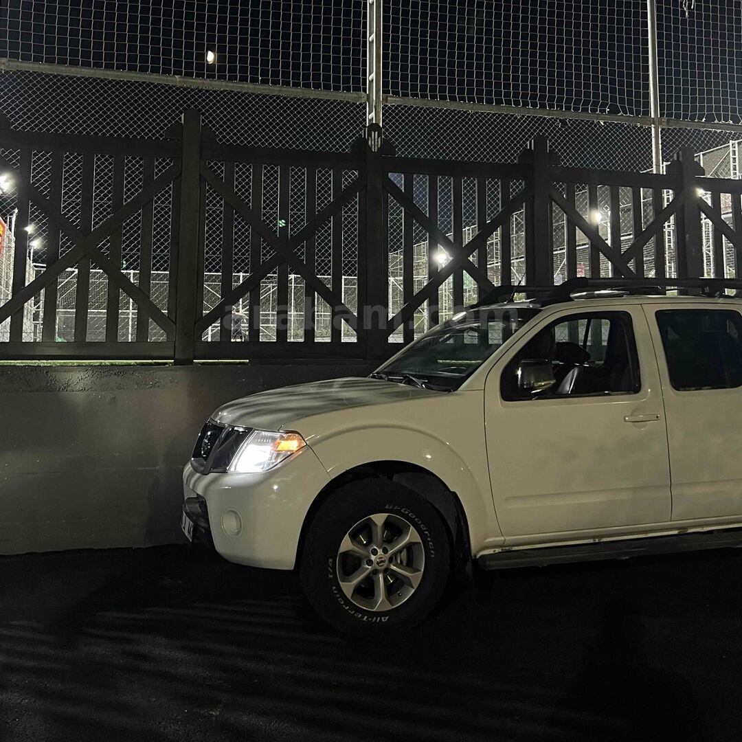 178 BİN KM 2012 NAVARA 2.5 TDI 4X4 LE 190 HP 3