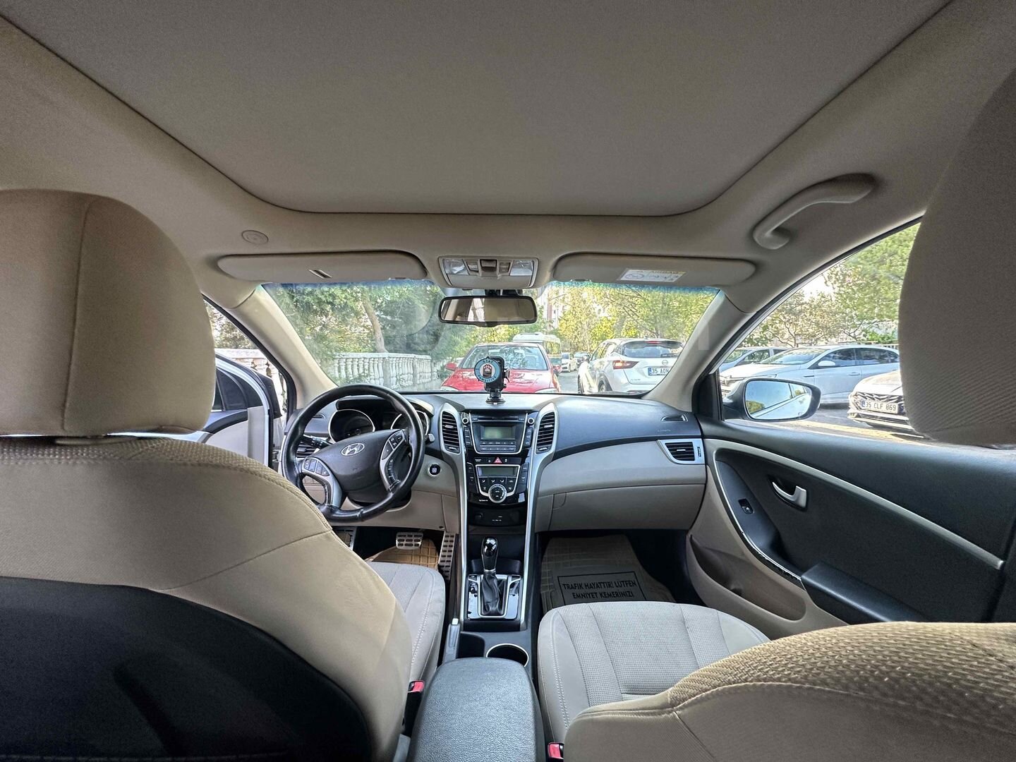 Sahibinden Hyundai i30 1.6 CRDi Style Design Pack 2015 Model 210.000 km Beyaz 5