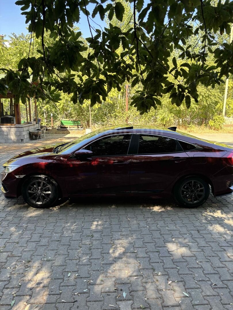 SAHİBİNDEN HATASIZ BOYASIZ HONDA CIVIC 2019 145 km Bordo 5