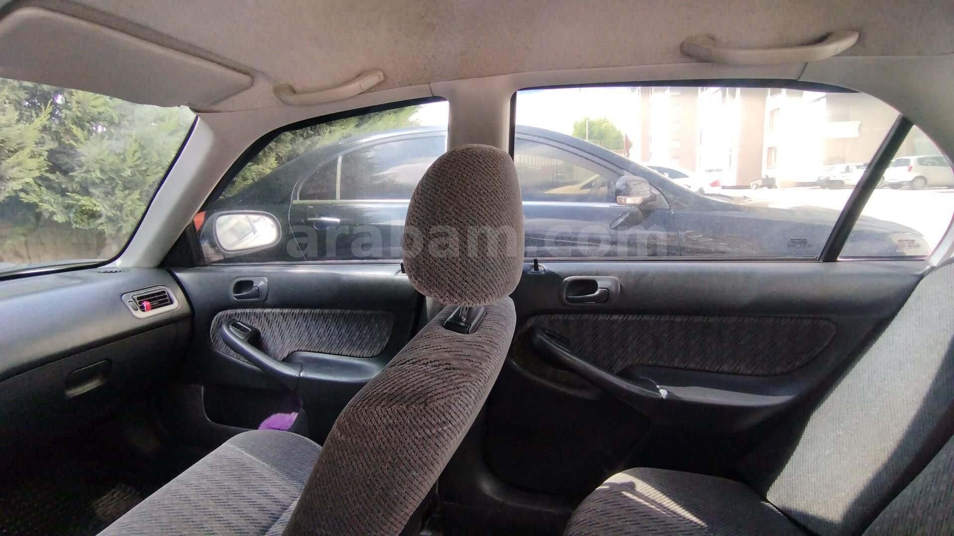 Sahibinden Honda Civic 1.4 i S 2000 Model 5