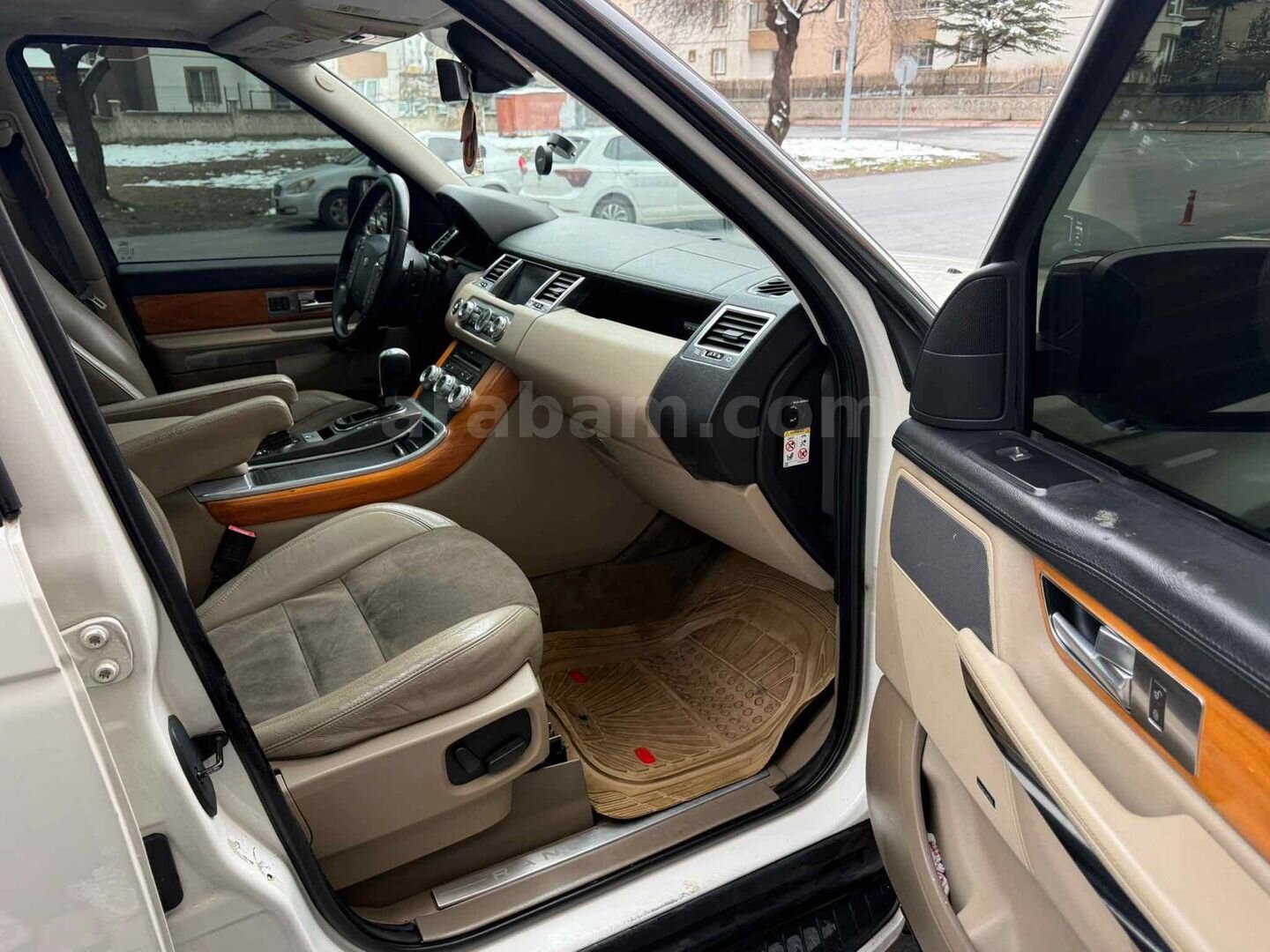 Sahibinden Land Rover Range Sport 3.0 TDV6 Premium HSE 2010 Model 6