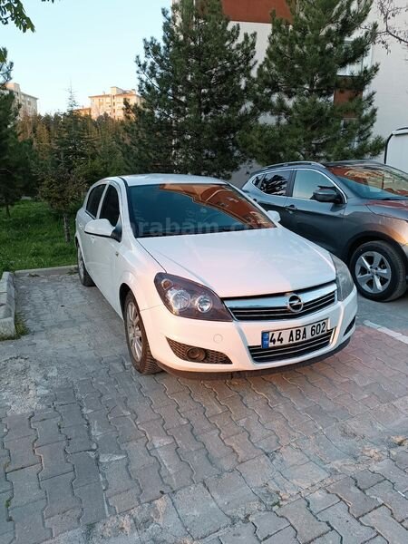 Memurdan temiz masrafsız Opel Astra 1.6 Essentia Konfor 2013 H