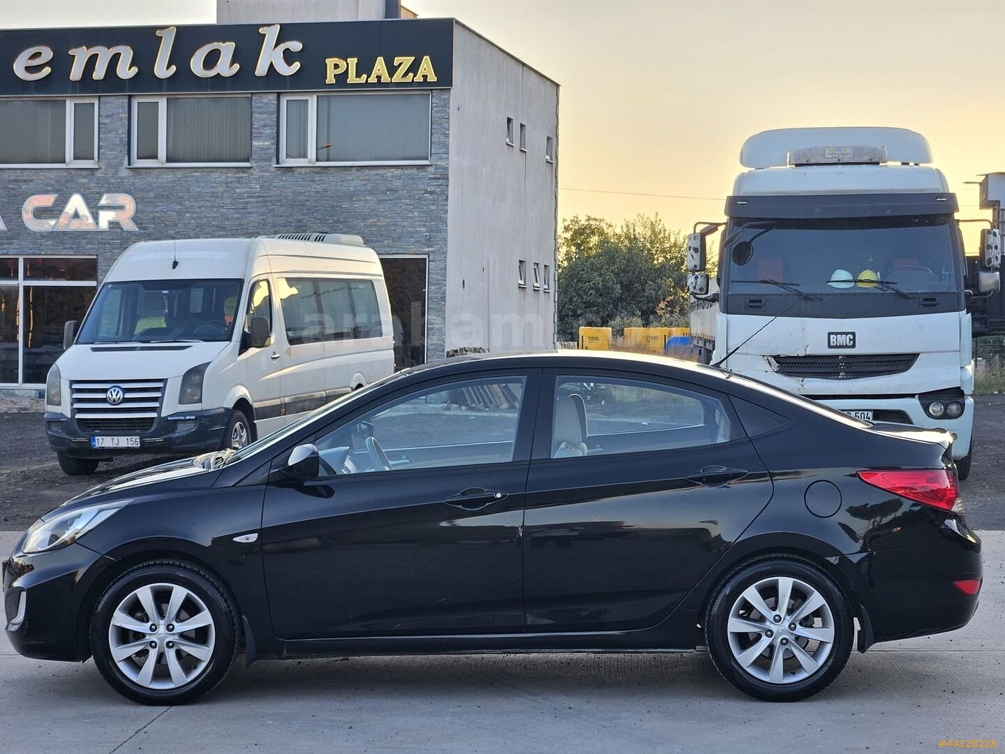 HYUNDAİ ACCENT BLUE 1.4 MODE PLUS 6 VİTES 7