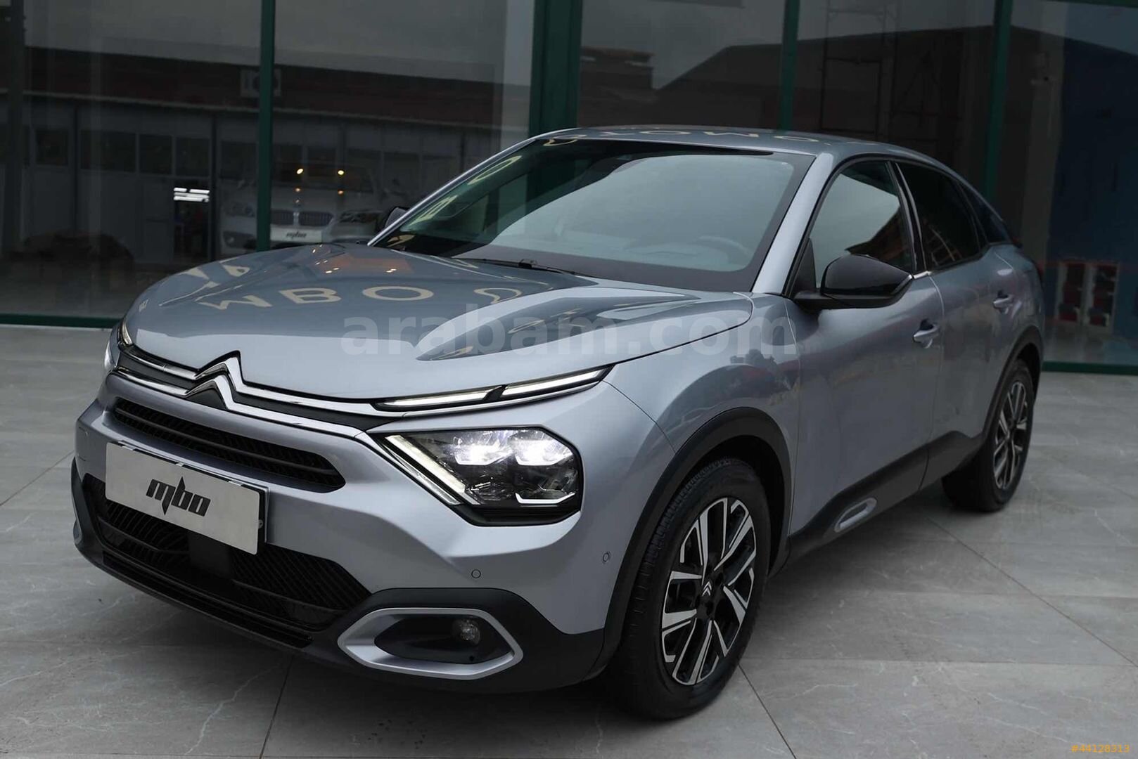 MBO OTOMOTİV'DEN HATASIZ BOYASIZ SERVİS GARANTİLİ CİTROEN C4 3