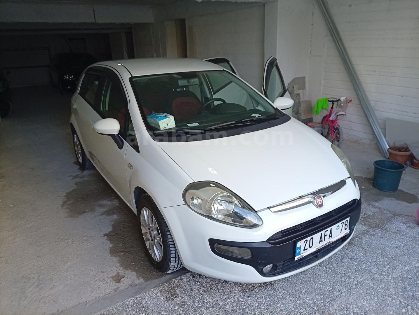 Sahibinden Fiat Punto EVO 1.3 Multijet Dynamic 2011 Model 189800 km Beyaz 1
