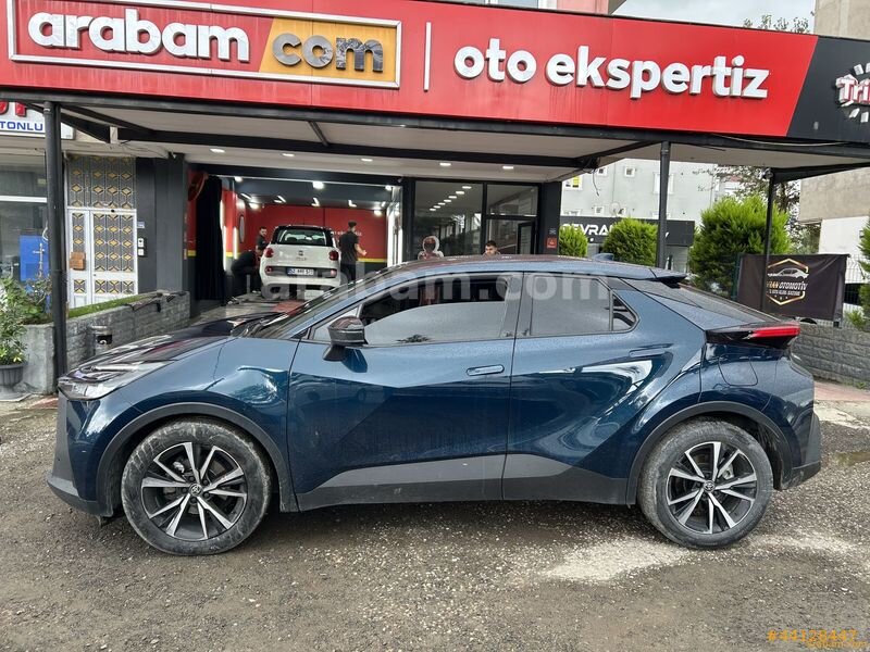 Galeriden Toyota C-HR 1.8 Hybrid Passion 2024 Model Ankara 55.217 km Mavi (metalik)