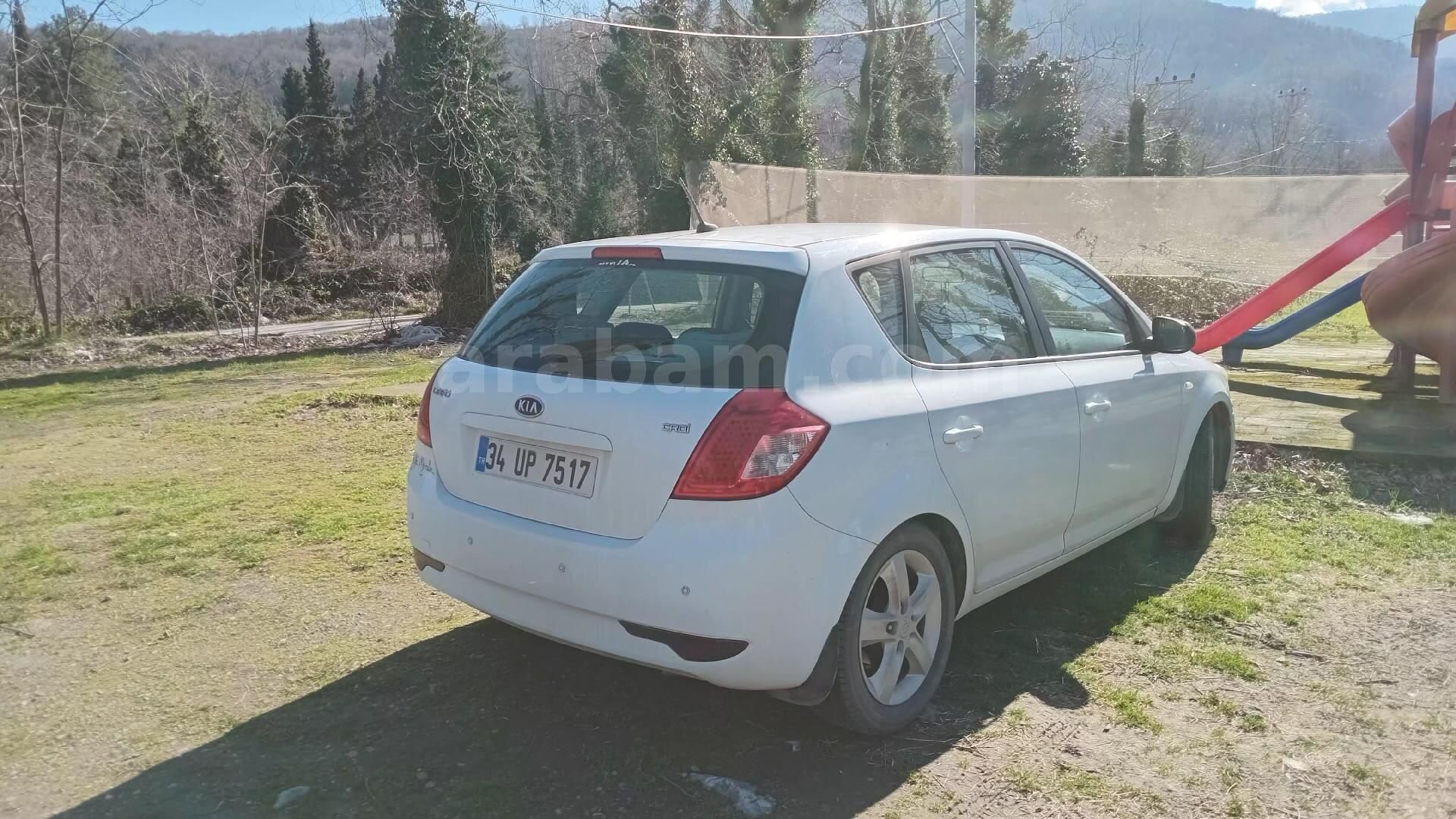 Sahibinden Kia Ceed 1.6 CRDi Motion 2011 Model 3