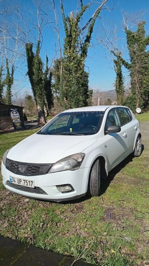 Sahibinden Kia Ceed 1.6 CRDi Motion 2011 Model 2