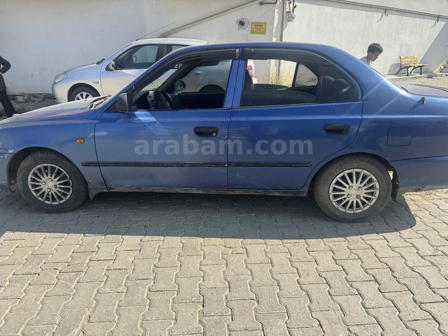 Hyundai Accent 1.5 GL 3