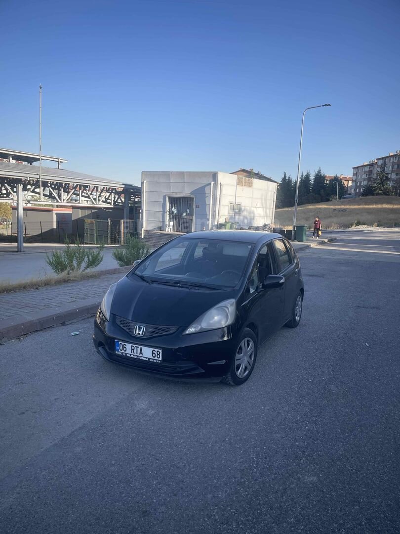 Sahibinden Honda Jazz 1.4 Joy 2010 Model Ankara 220.000 km Siyah 2