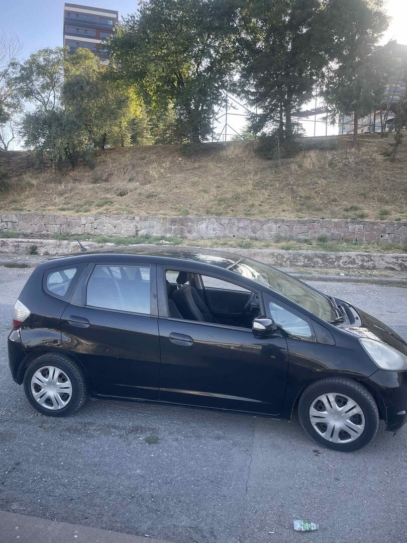 Sahibinden Honda Jazz 1.4 Joy 2010 Model Ankara 220.000 km Siyah 3