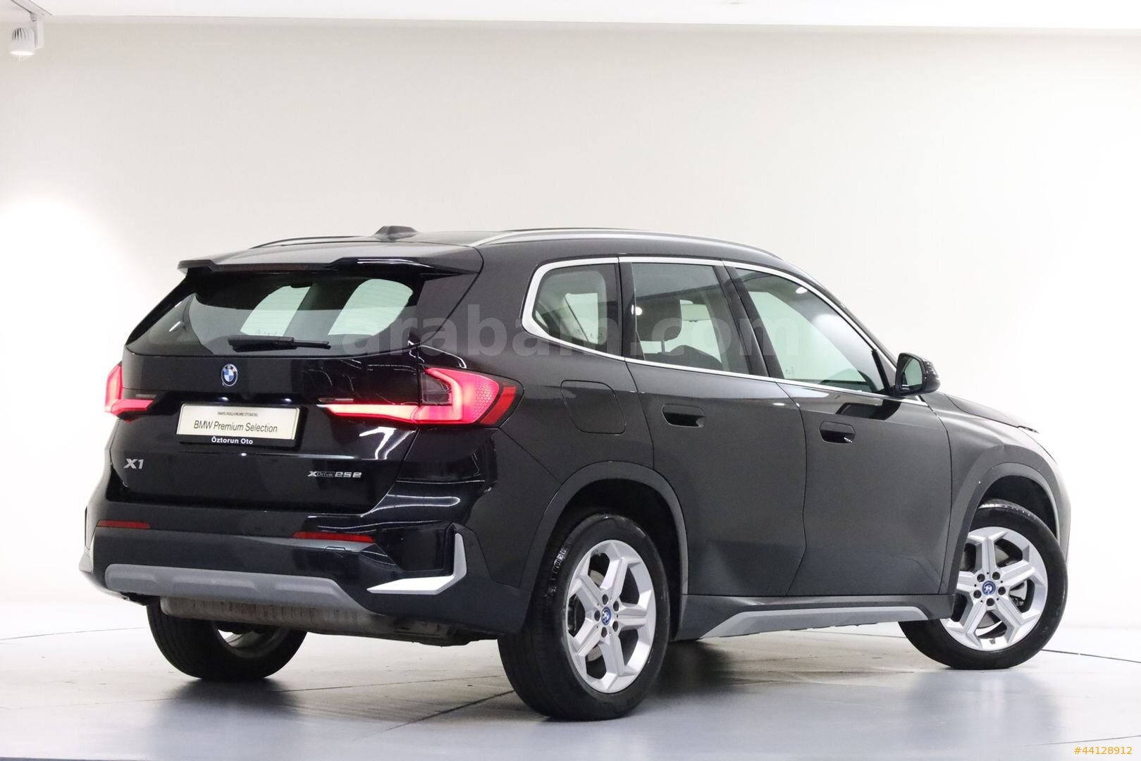 ÖZTORUN OTO -2025 - BMW X1 xDrive25e - X Line 2