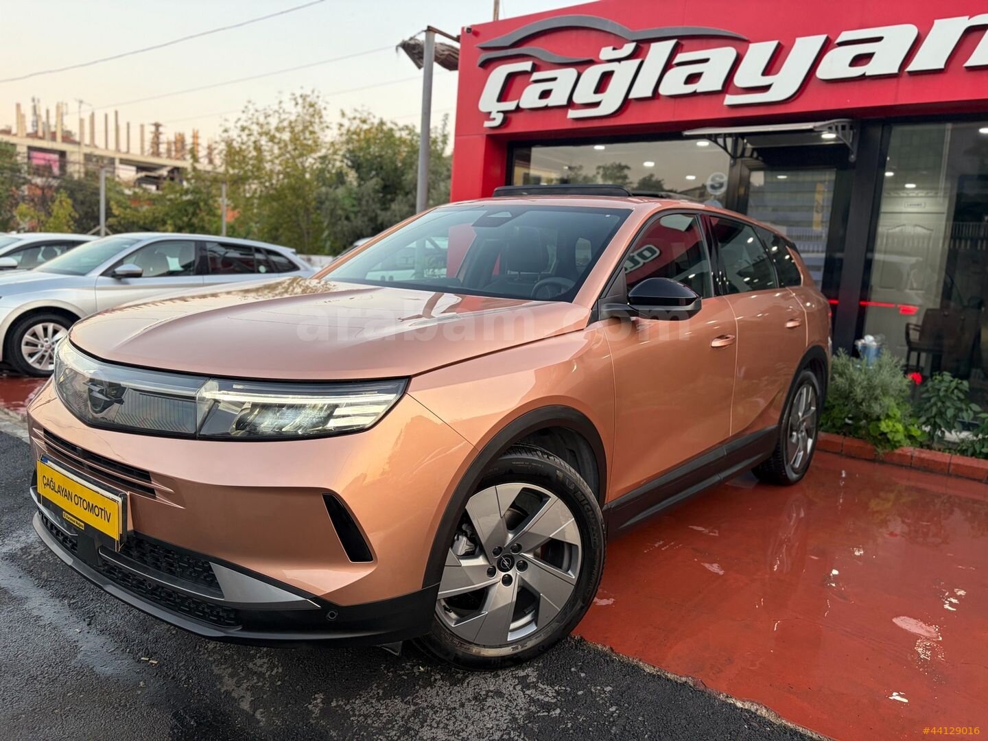 ÇAĞLAYAN OTOMOTİV'DEN" HATASIZ "2025 GRANDLAND 1.2 HYBRİD E-DCT6 3