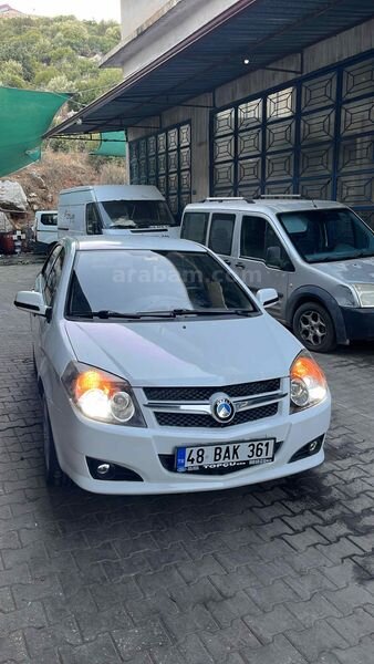 Sahibinden Geely Familia 1.5 Comfort 2011 Model Muğla 196.000 km Beyaz 1