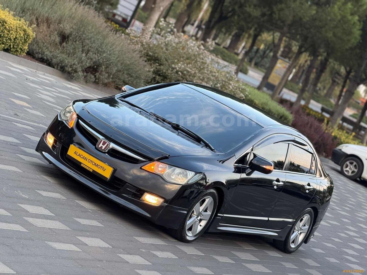 HONDA CİVİC 1.6 VTEC DEĞİŞENSİZ OTOMATİK MASRAFSIZZ 2