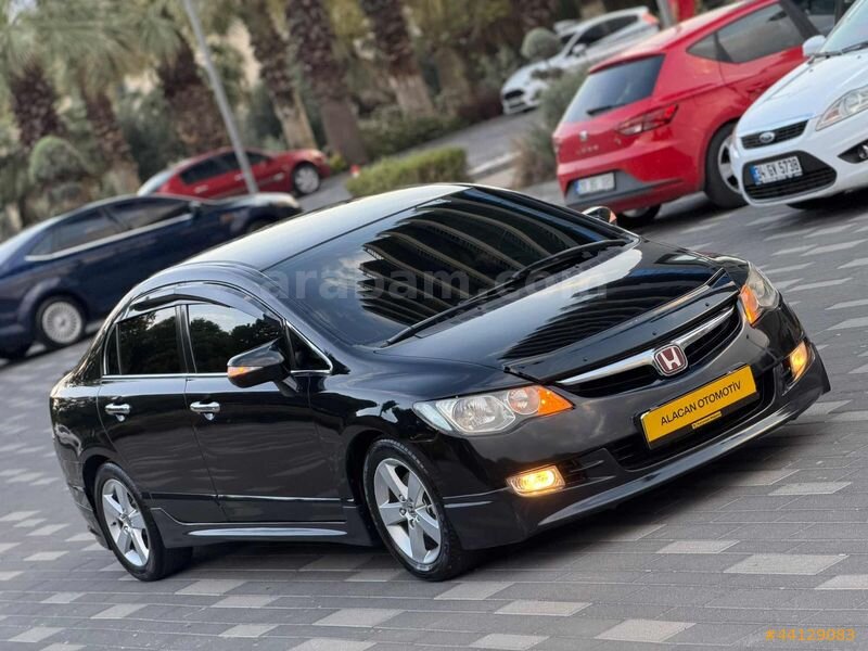 HONDA CİVİC 1.6 VTEC DEĞİŞENSİZ OTOMATİK MASRAFSIZZ