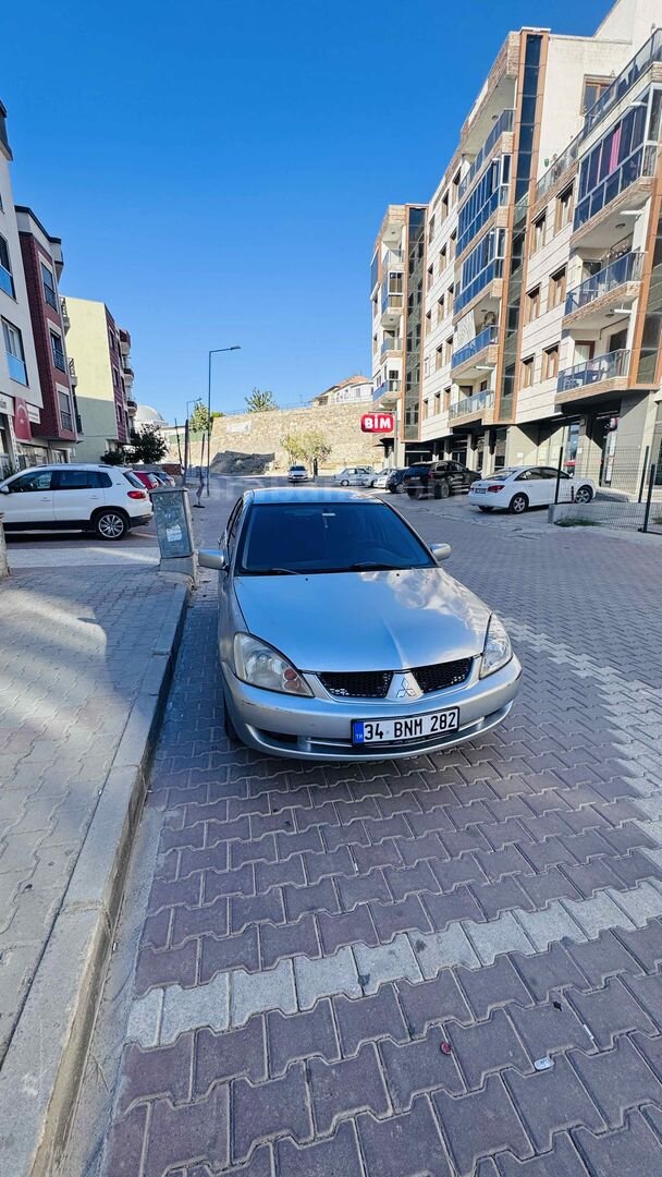 Sahibinden Mitsubishi Lancer 1.6 Invite 2005 Model 3
