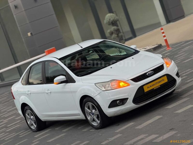 DEĞİŞENSİZZ CAM GİBİ 2010 FOCUS 1.6 TDCİ