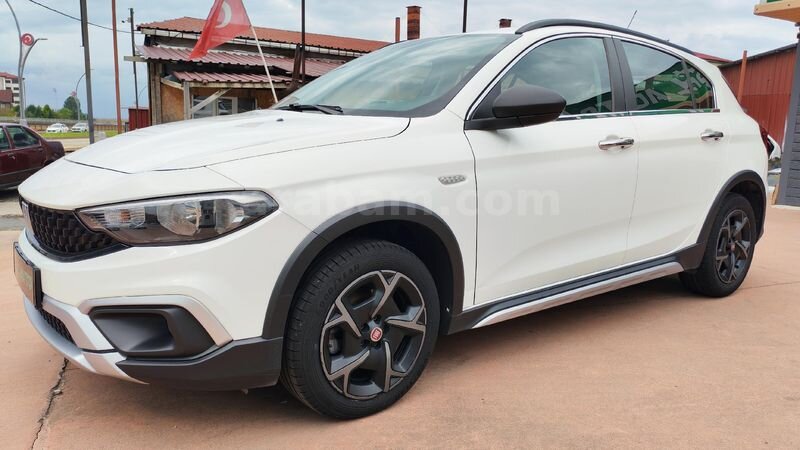 YEŞİL AUTO'DAN Fiat Egea Cross 1.4 Fire Street 2023 Model Rize