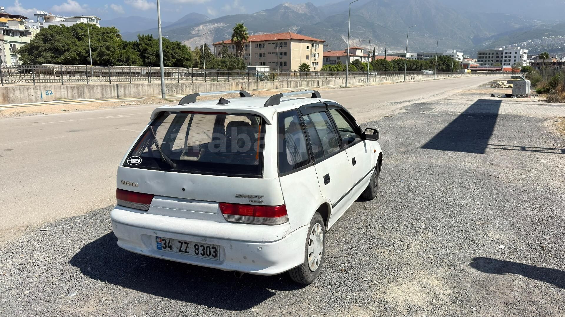 Sahibinden Suzuki Swift 1.3 GLX 2001 Model 3