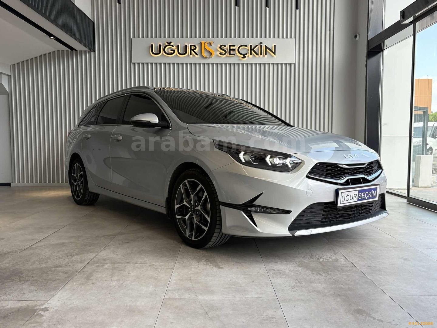 2022 CEED SW 1.5 T-GDİ PRESTİGE FULL AKSESUAR HATASIZ 2