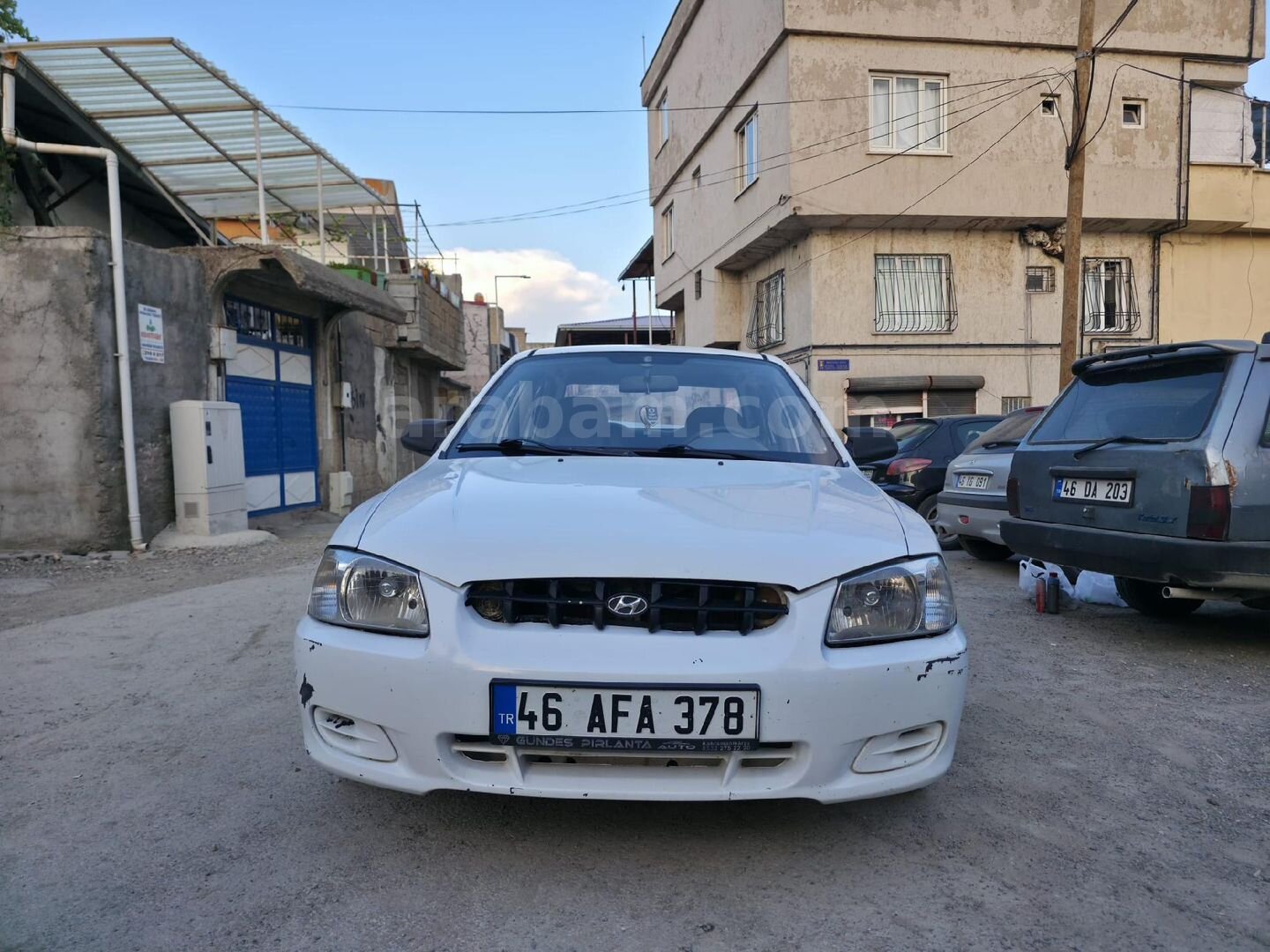 Sahibinden Hyundai Accent 1.3 LX 2001 Model 342.000 km Beyaz 3