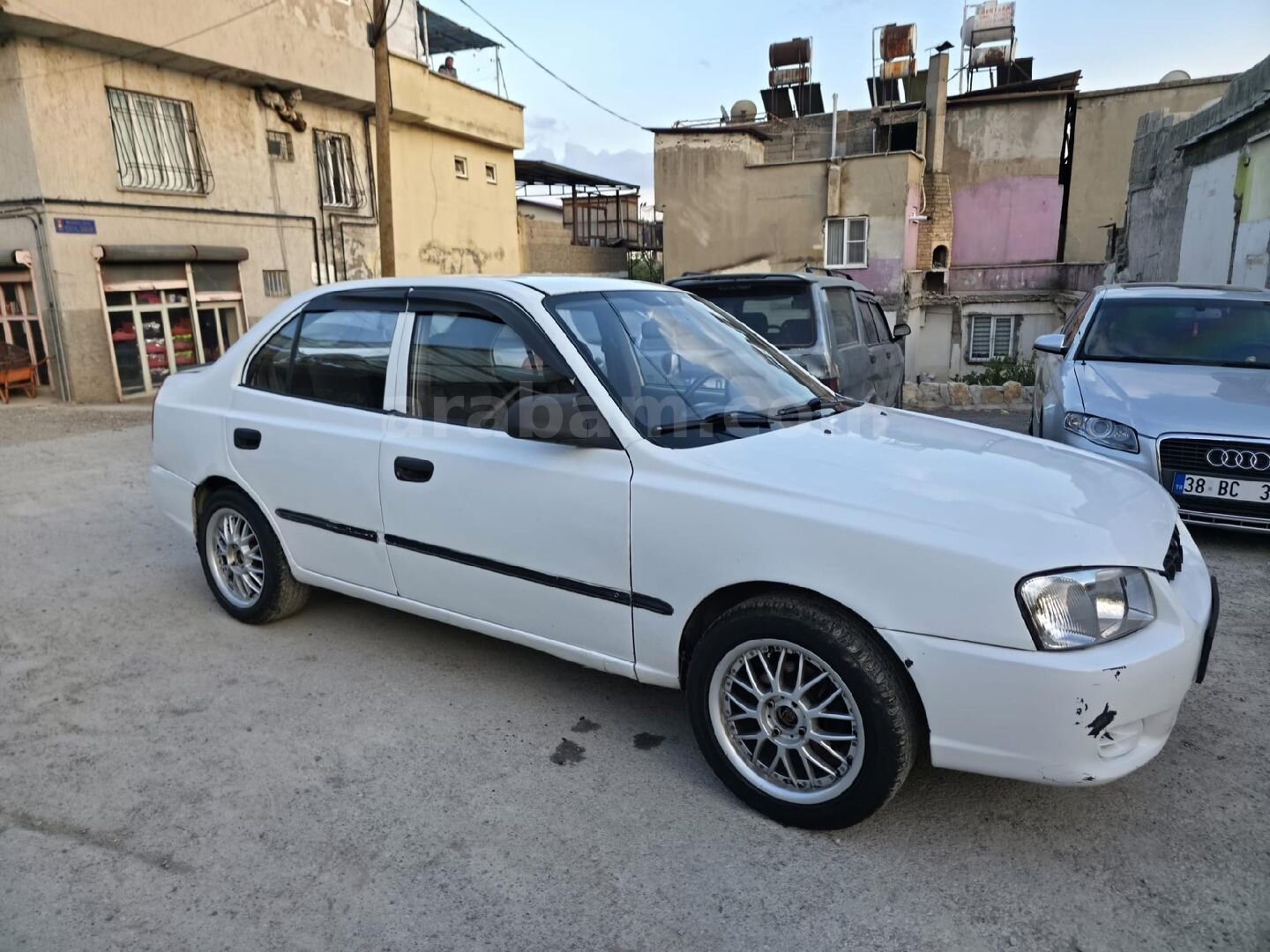 Sahibinden Hyundai Accent 1.3 LX 2001 Model 342.000 km Beyaz 2