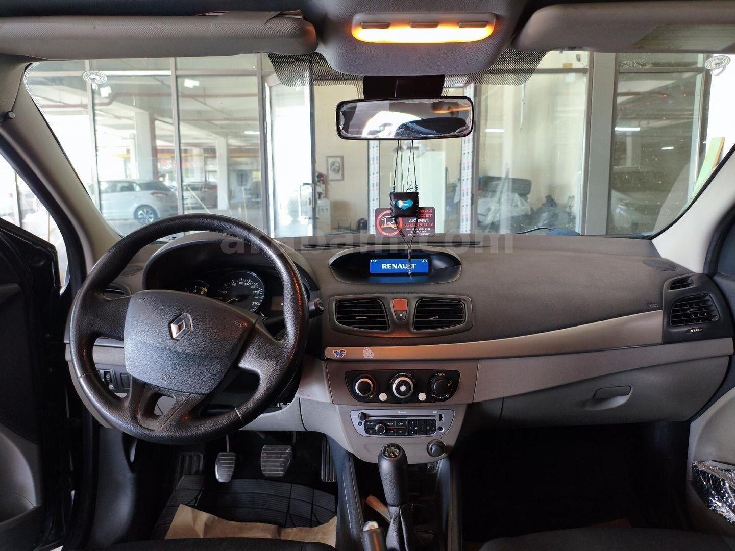 Sahibinden Renault Fluence 1.5 dCi Business 2010 Model Ankara 253.000 km Füme 5