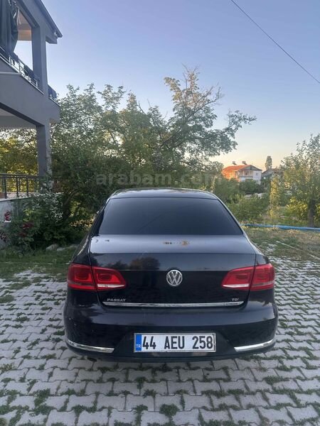 Sahibinden Volkswagen Passat 1.6 TDi BlueMotion Comfortline 2013 Model Malatya 301.000 km Siyah