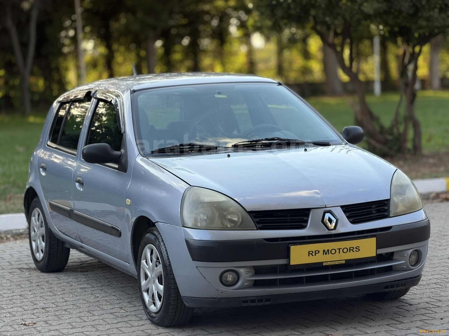 Galeriden Renault Clio 1.2 Authentique 2004 Model Bursa 225.000 km Gri 5