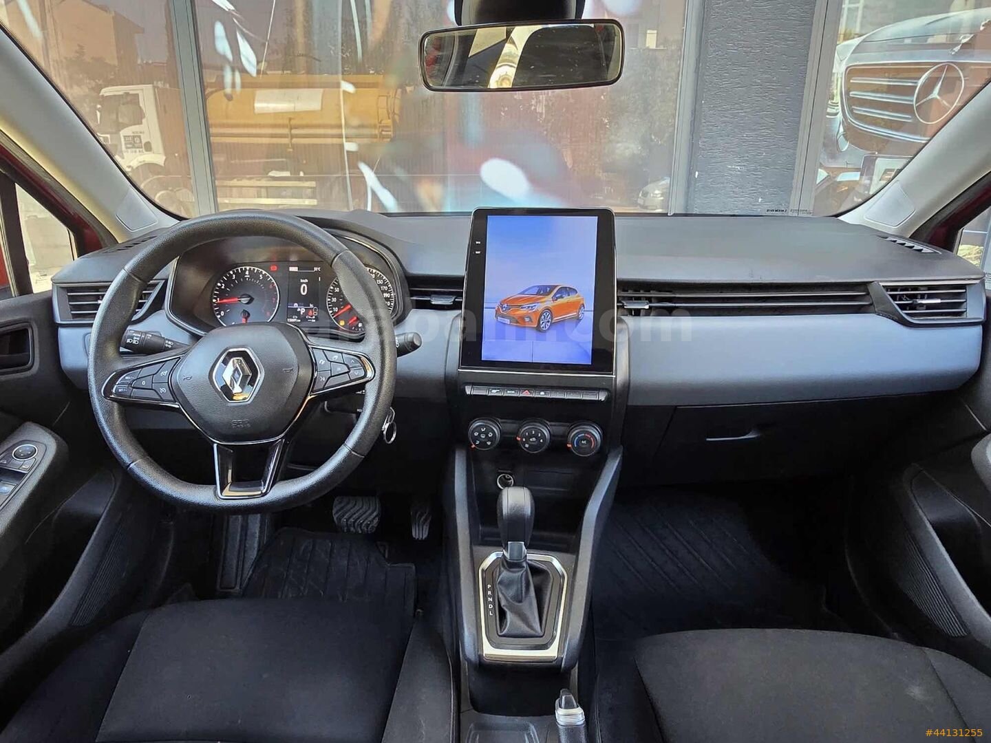 Galeriden Renault Clio 1.0 TCe Joy 2022 Model Kocaeli 150.000 km Kırmızı 2