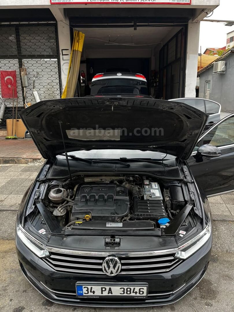 Sahibinden Volkswagen Passat 1.6 TDi BlueMotion Comfortline 2015 Model İstanbul 180.400 km Siyah 2