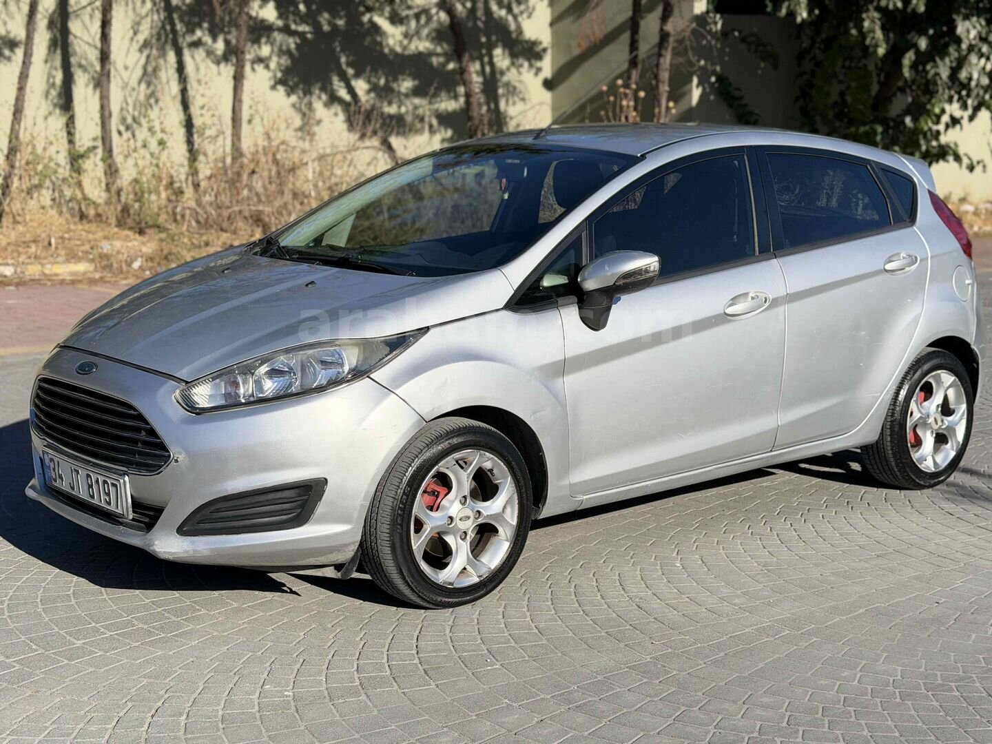 Sahibinden Ford Fiesta 1.5 TDCi Trend 2013 Model 157.000 km Beyaz 2