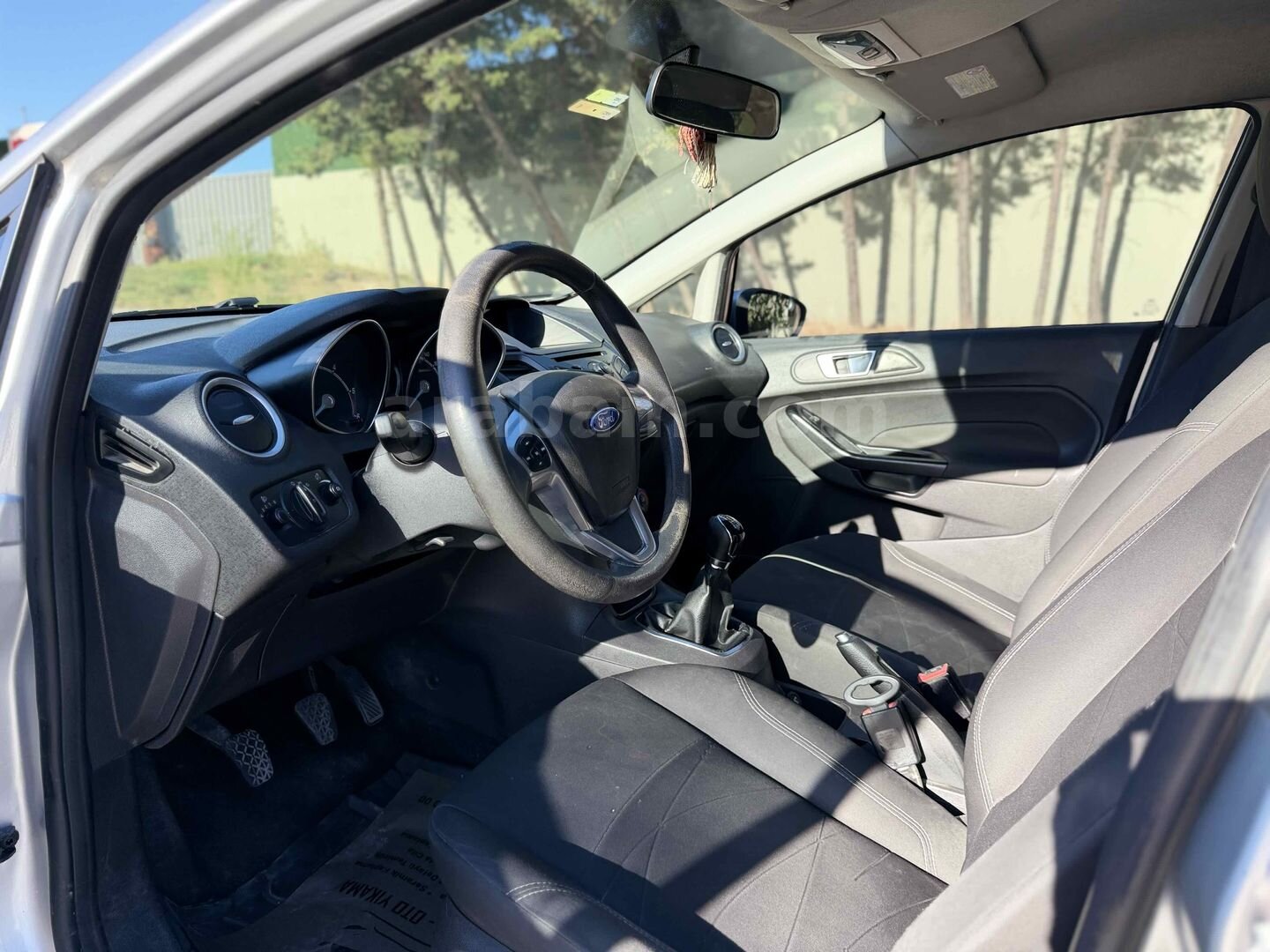 Sahibinden Ford Fiesta 1.5 TDCi Trend 2013 Model 157.000 km Beyaz 7
