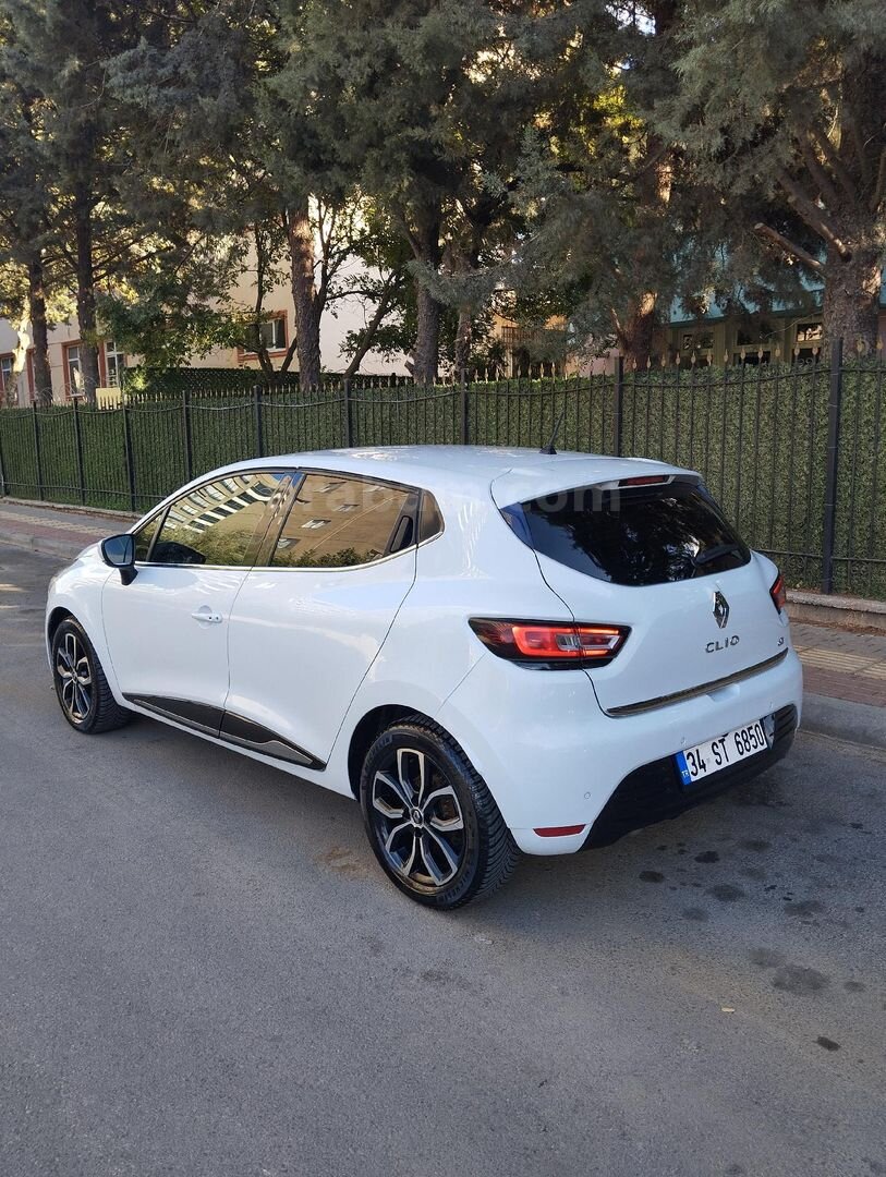 Galeriden Renault Clio 1.5 dCi Icon 2017 Model Bursa 114.000 km Beyaz 7