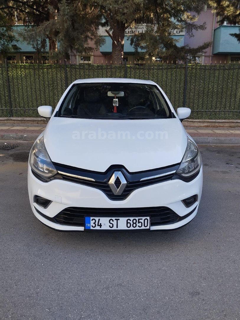 Galeriden Renault Clio 1.5 dCi Icon 2017 Model Bursa 114.000 km Beyaz 1