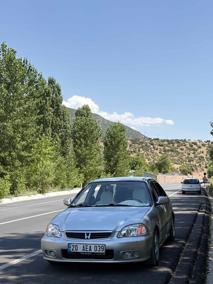 Sahibinden Honda Civic 1.6 i ES 2001 Model 3