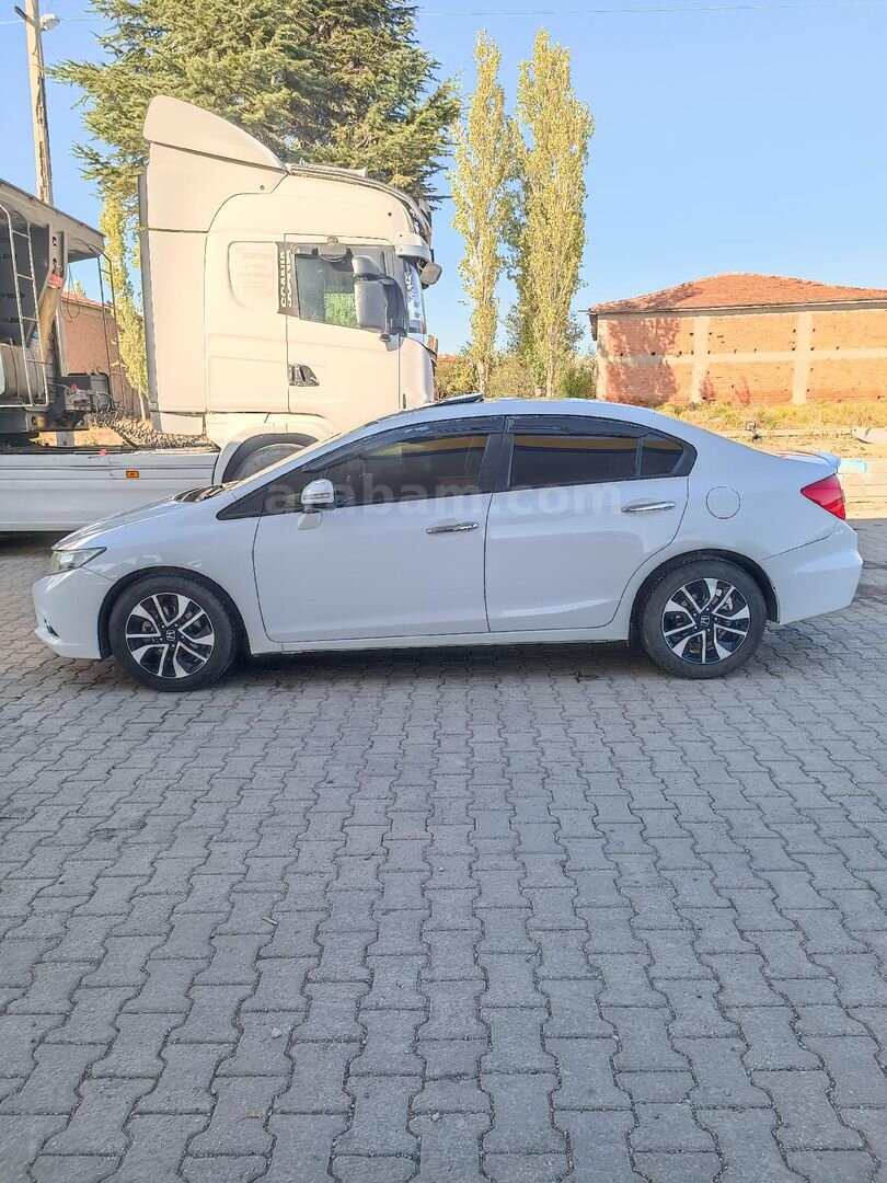 Sahibinden Honda Civic 1.6i VTEC Eco Elegance 2014 Model 7