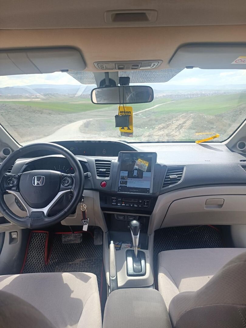 Sahibinden Honda Civic 1.6i VTEC Eco Elegance 2014 Model 2