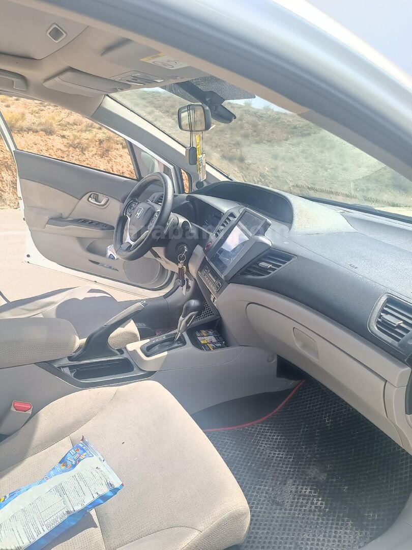 Sahibinden Honda Civic 1.6i VTEC Eco Elegance 2014 Model 4